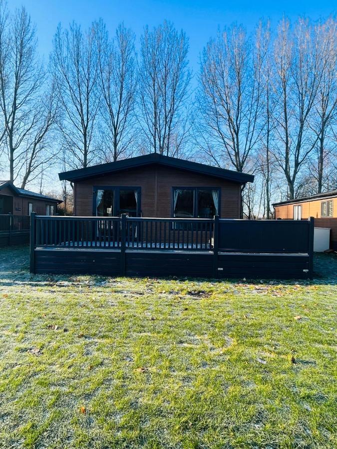 Loki'S Retreat Lodge With Hot Tub York Extérieur photo